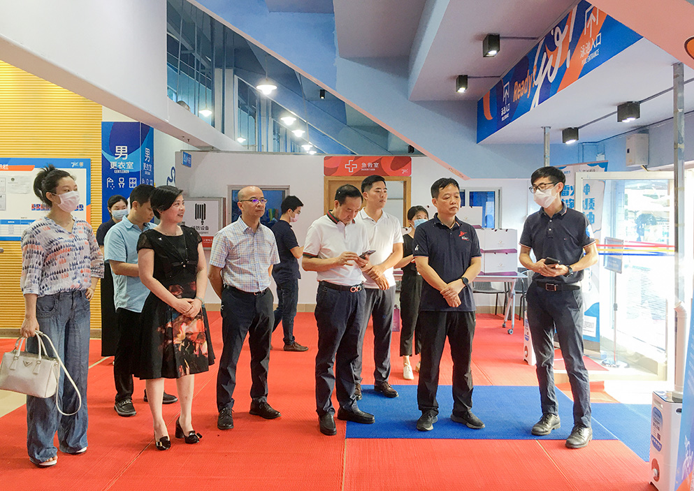 庄闲游戏游泳馆,庄闲游戏泳池