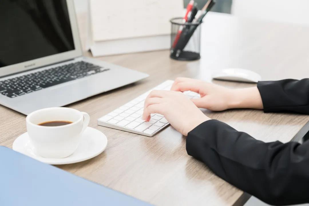 庄闲游戏泳池装备