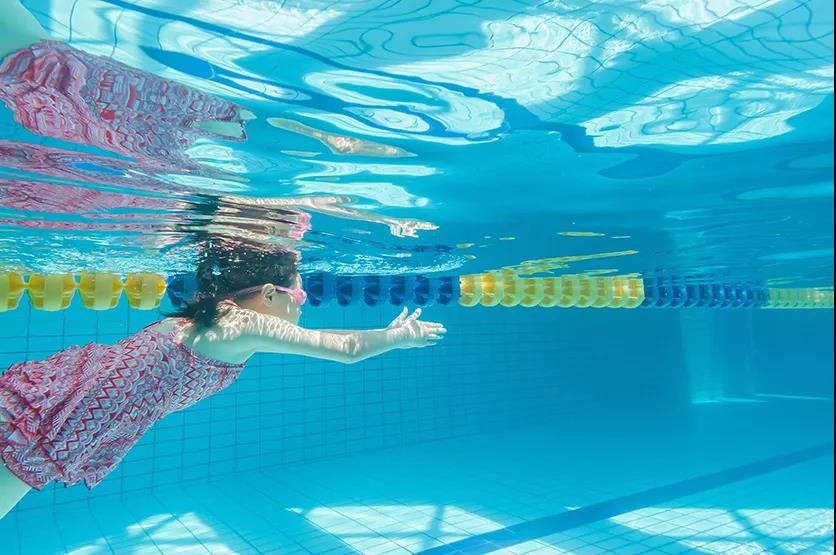 制作学校游泳池需要什么水处置惩罚装备？？？