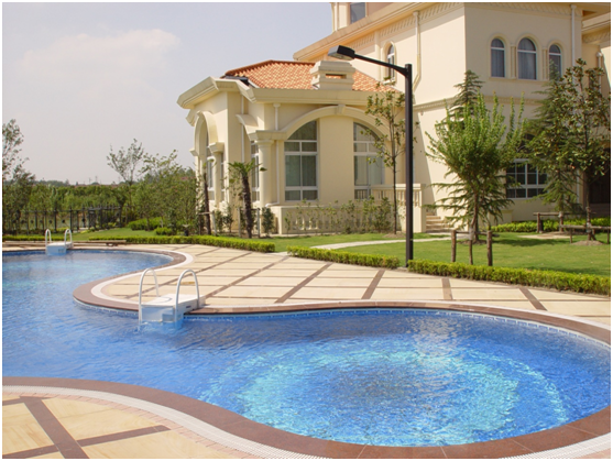 别墅建游泳池，，，泳池水处置惩罚装备该怎么选。。。？？