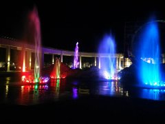 <b>喷泉的种类有哪些，，有什么差别？？？？？</b>