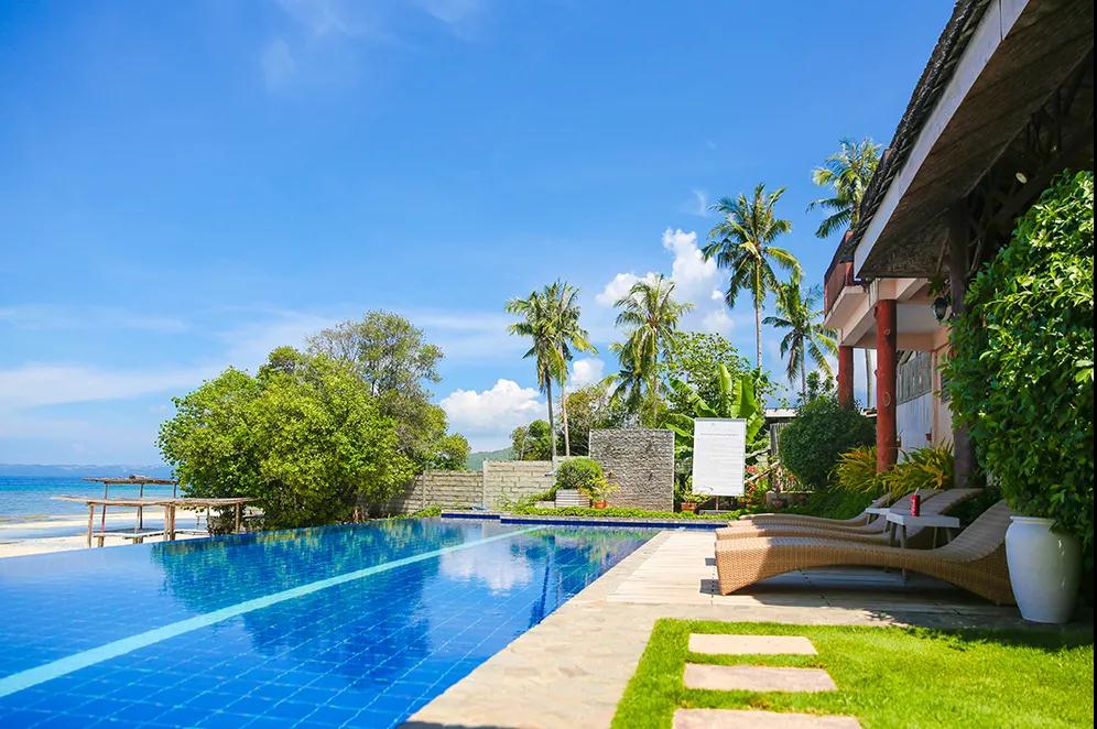 游泳池的水起泡怎么办？？？？？