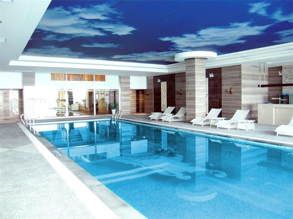 室内泳池氯臭味怎么处置惩罚