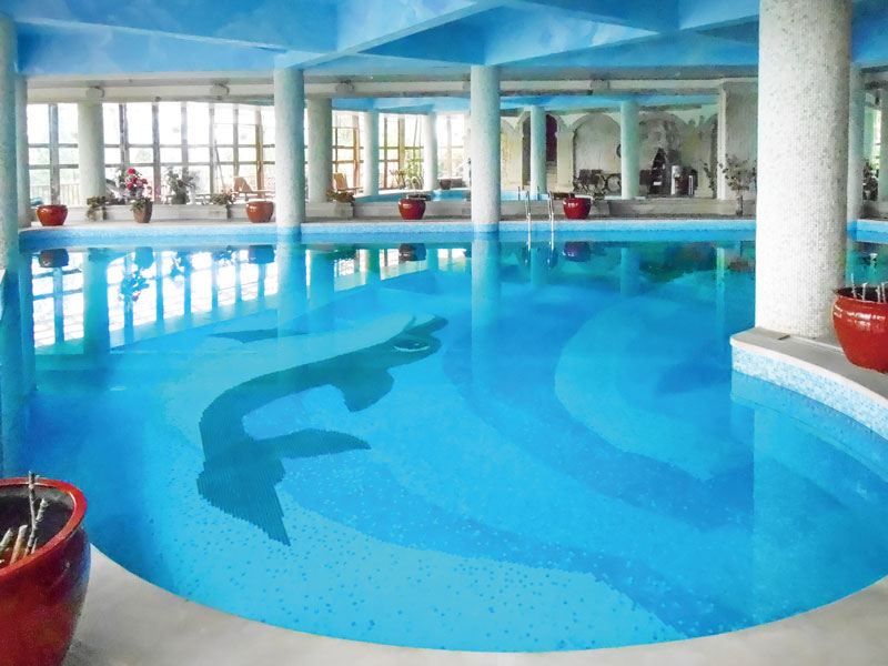 游泳池水污浊发白,游泳池水发白,游泳池水发白处置惩罚技巧