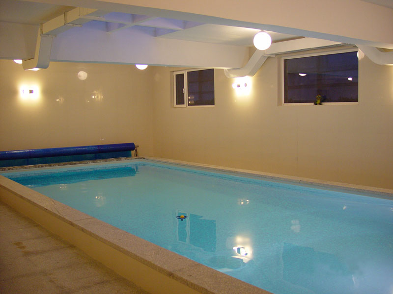 别墅游泳池水处置惩罚计划,别墅低氯游泳池水处置惩罚,别墅泳池水处置惩罚装备